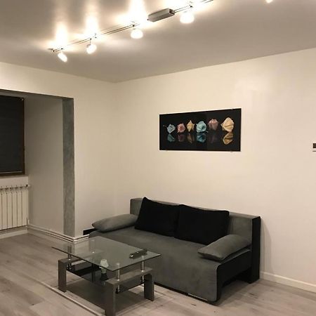 קריובה Elegant & Silver Luxury Apartament מראה חיצוני תמונה
