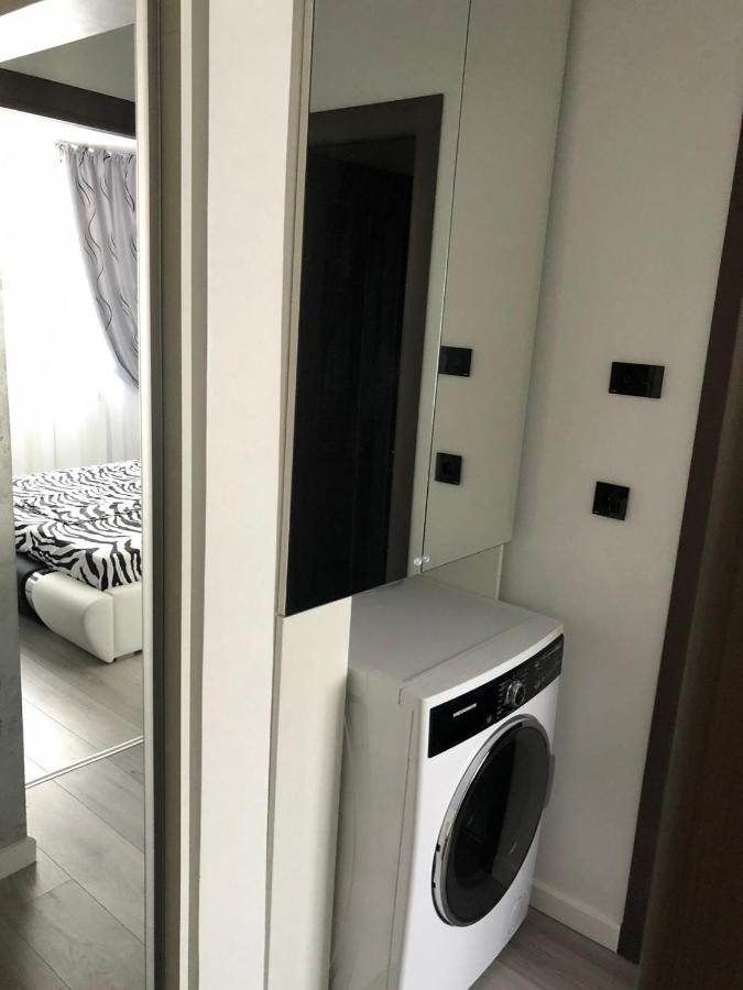 קריובה Elegant & Silver Luxury Apartament מראה חיצוני תמונה