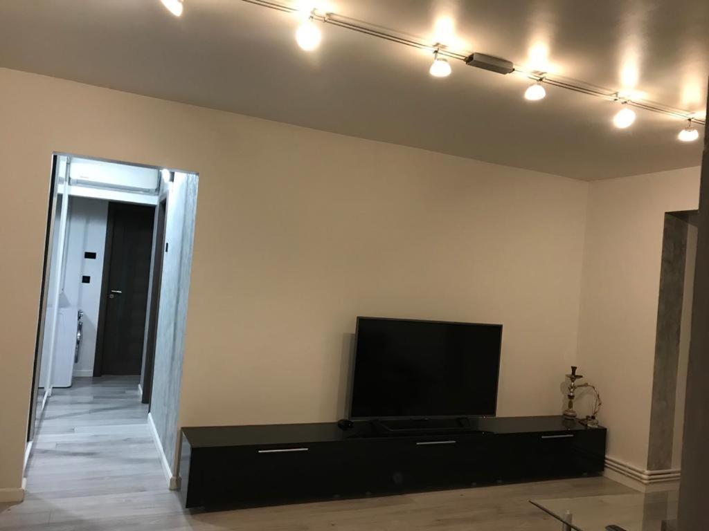 קריובה Elegant & Silver Luxury Apartament מראה חיצוני תמונה