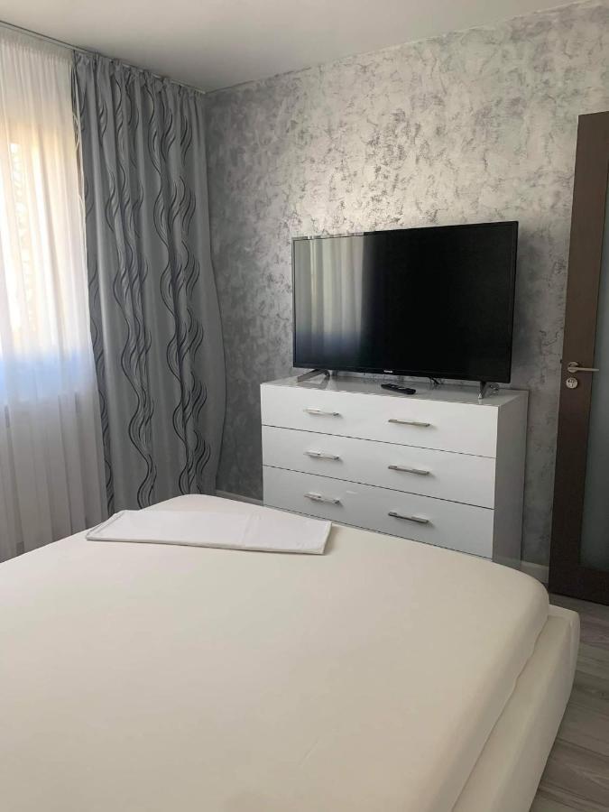 קריובה Elegant & Silver Luxury Apartament מראה חיצוני תמונה