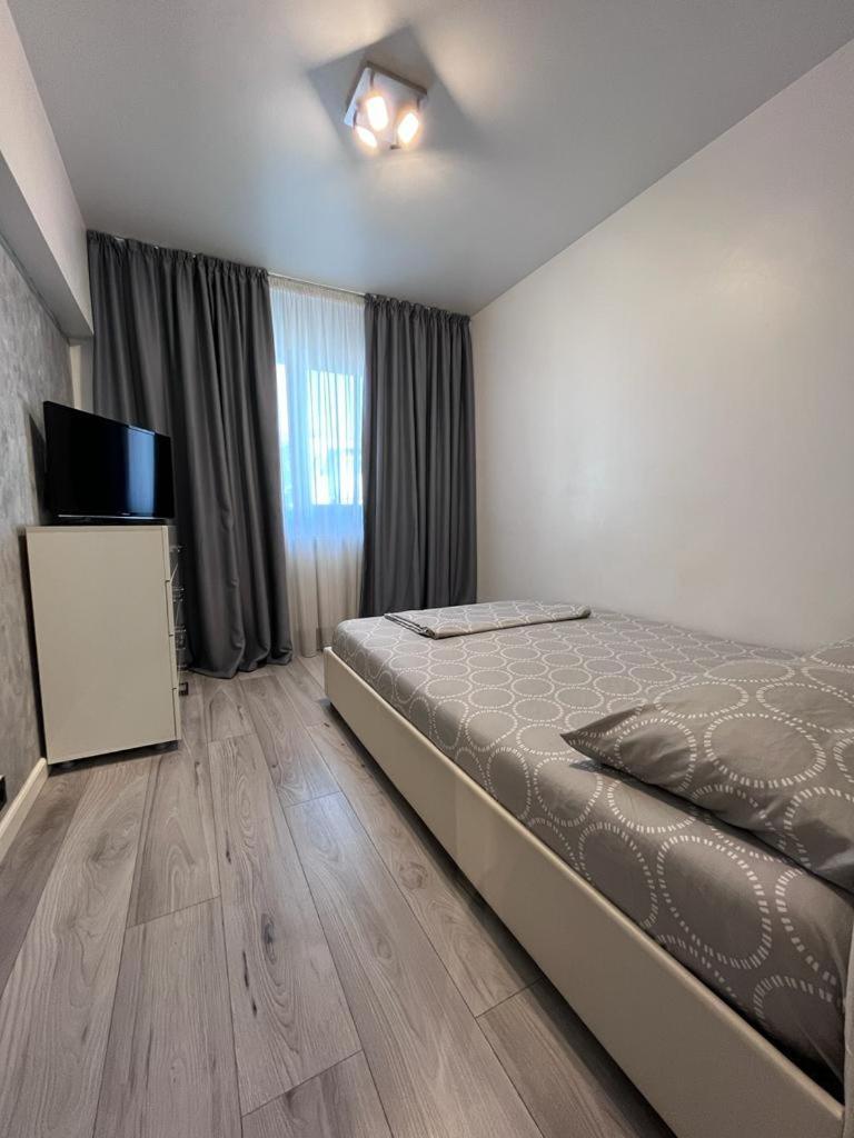 קריובה Elegant & Silver Luxury Apartament מראה חיצוני תמונה